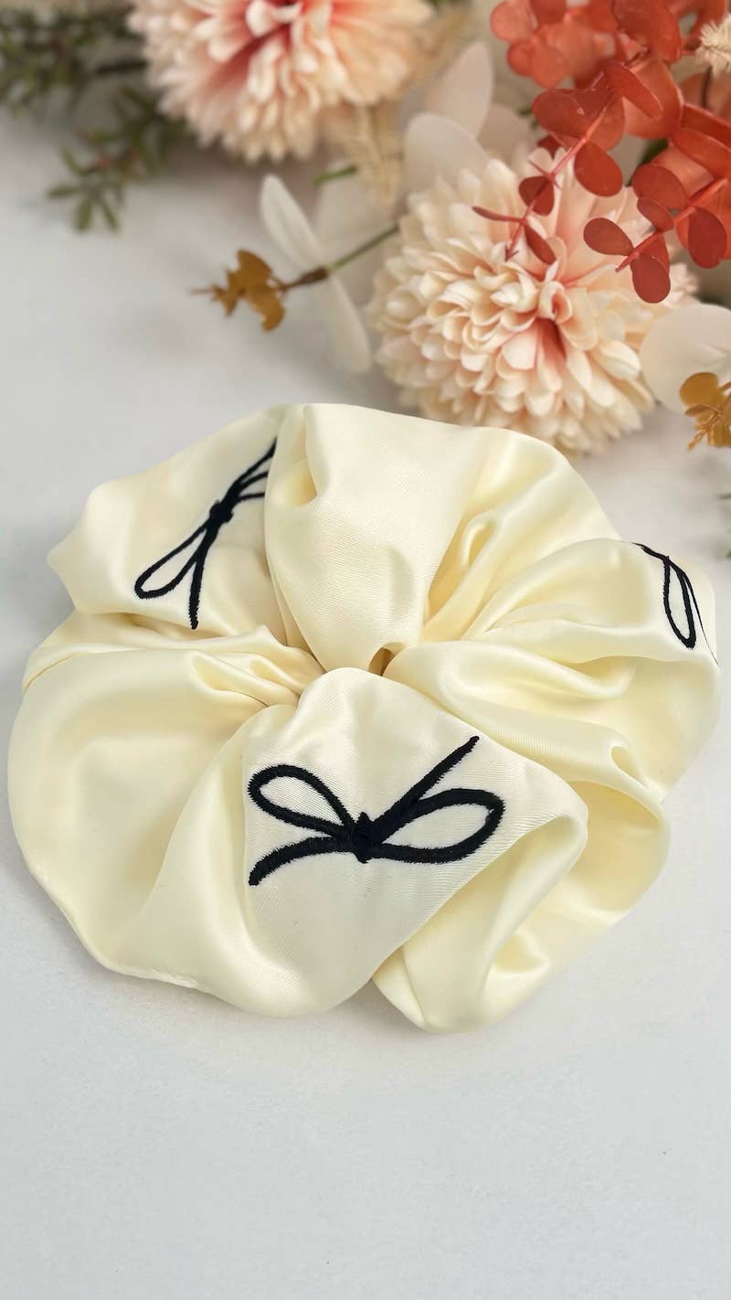 Satin scrunchie with embroidered bow 15cm FQ61