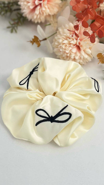 Satin scrunchie with embroidered bow 15cm FQ61