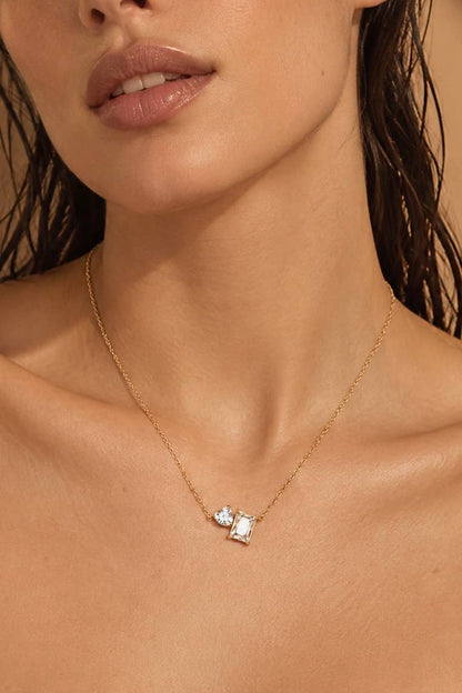 Collier Toi & Moi à zircons en acier inoxydable 224AQ395