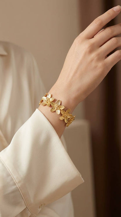 Stainless steel bangle bracelet 324AQ331