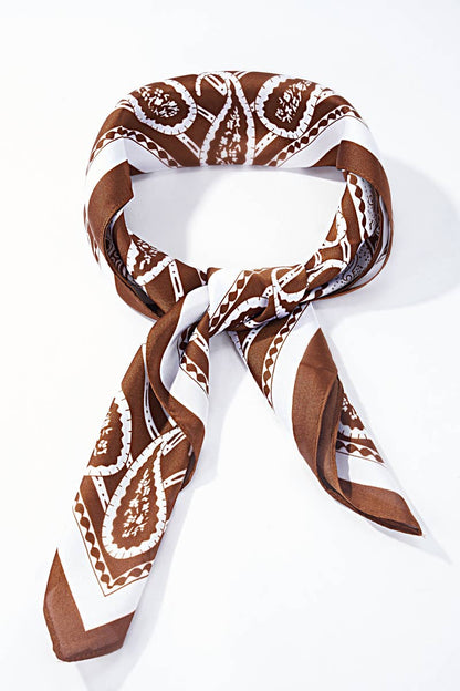 Foulard à motif 70x70 cm FL35
