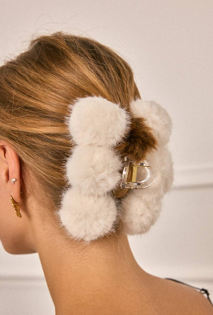Faux fur hair clip YH206YJ