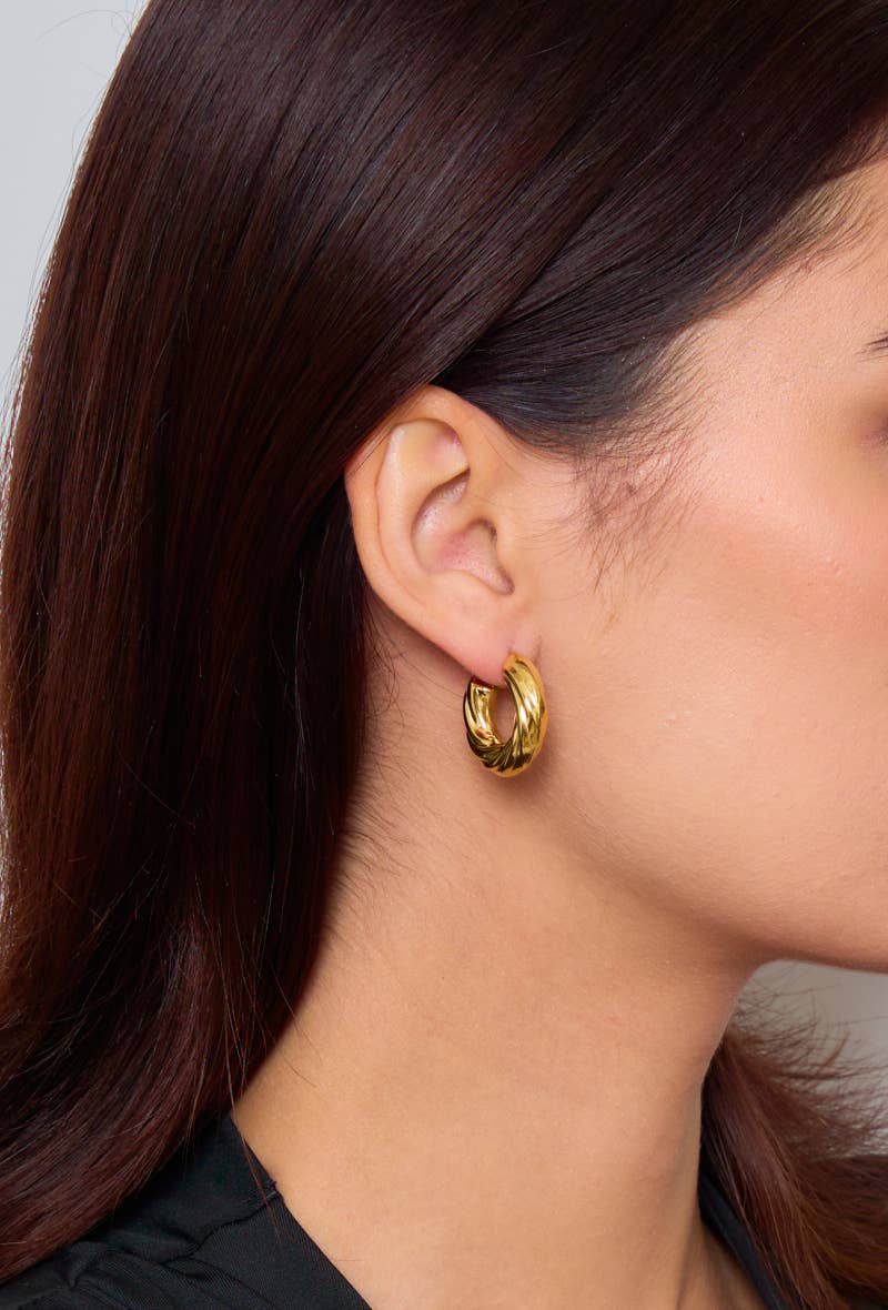 Boucles d'oreilles demi créoles texturées 124AQ11