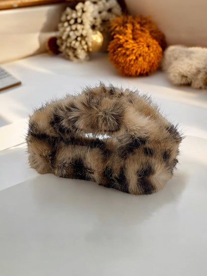 Leopard faux fur hair clip ZE04