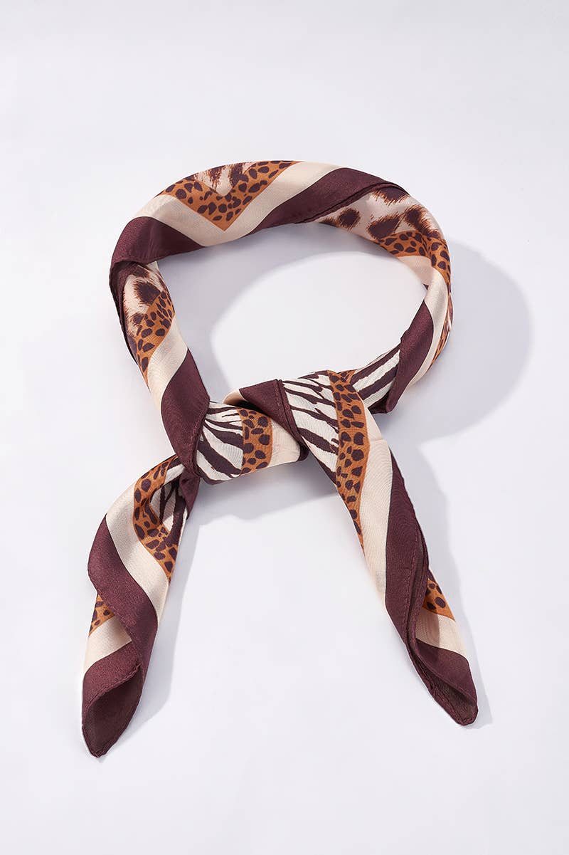 Patterned scarf 65 X 65 CM FL351DF