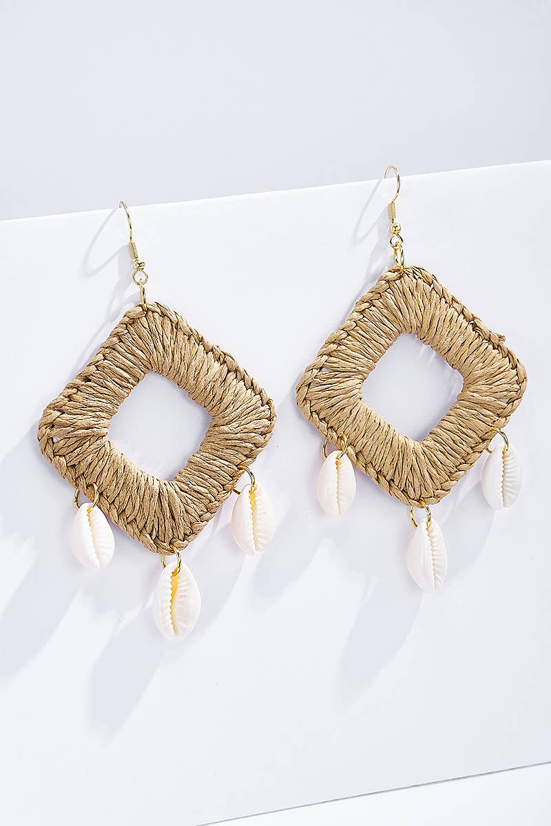 Straw earrings with steel stud 124NN04
