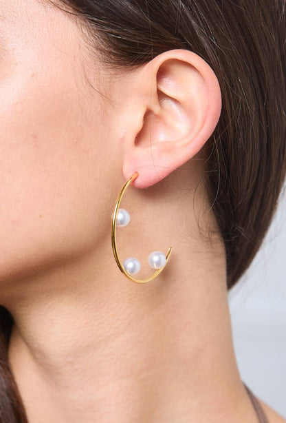 Boucles d'oreilles demi créoles en acier avec perles 124YC39