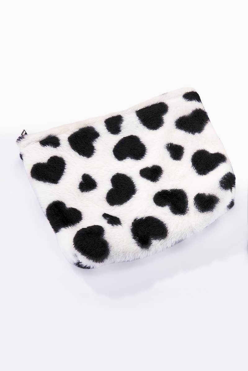 Pochette fausse fourrure motif cœur CY211JH