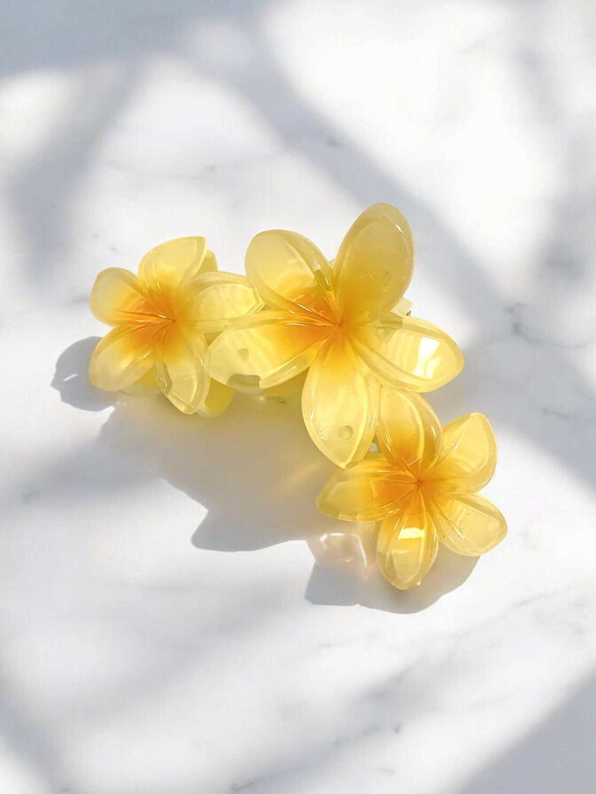 Flower-shaped hair clip YH20