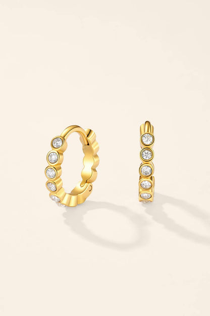Mini hoop earrings set in steel 124AQ830