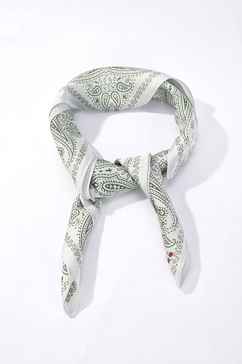 Foulard à motif 65 X 65 CM FL506DF