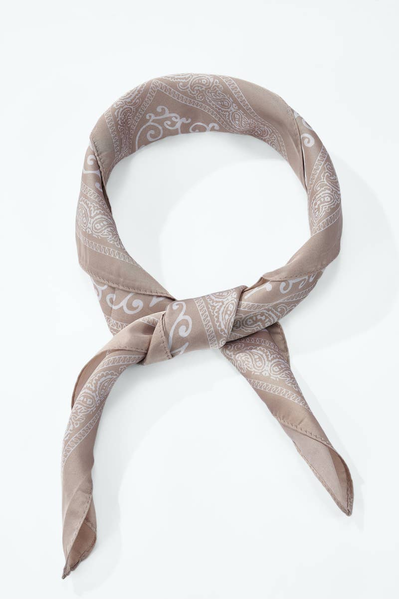 Printed scarf 70 x 70 cm FL65