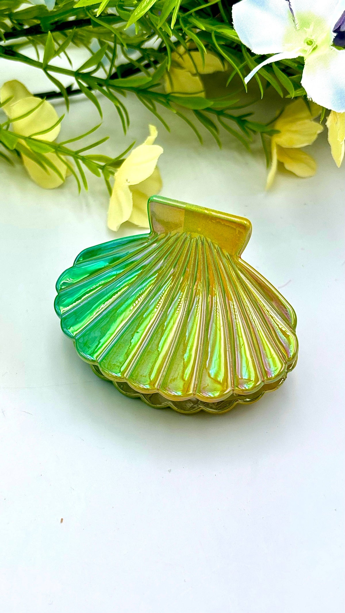 YH28 seashell hair clip