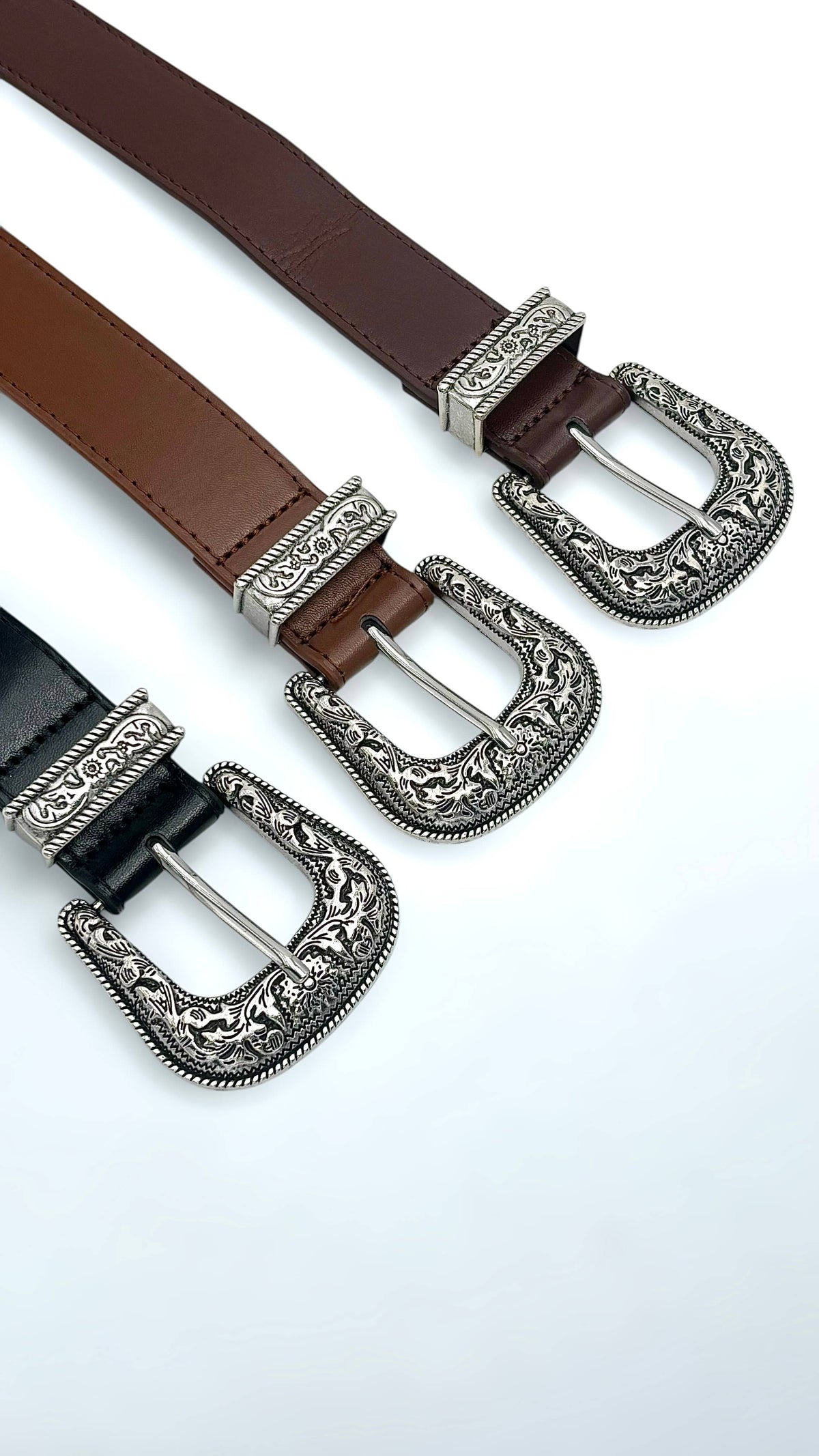 CT10 faux leather belt