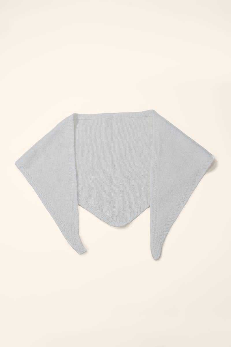 Écharpe triangle en laine unie FL612DF