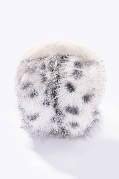 CC06 Faux fur leopard print earmuffs