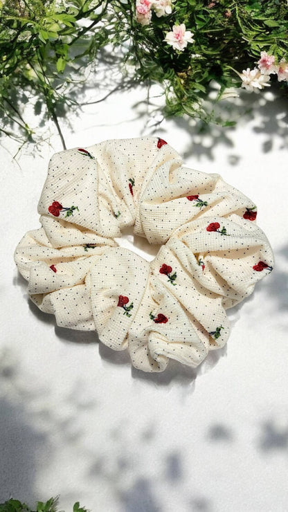 Patterned scrunchie (15cm) FQ28M