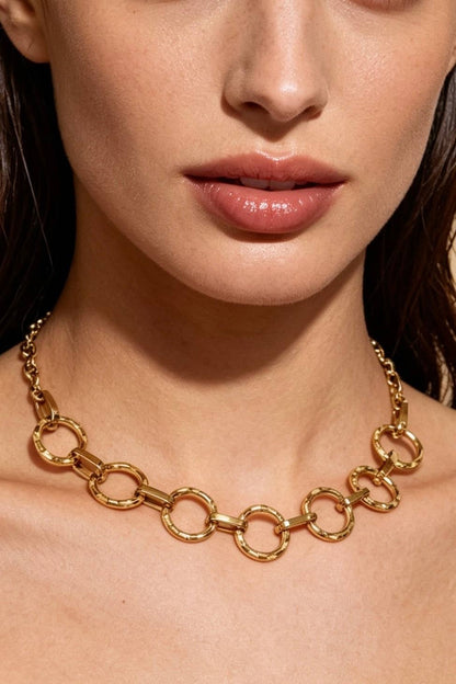 Collier à maillons ronds texturés en acier 224AQ34