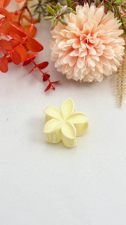 4cm flower mini hair clip YH36