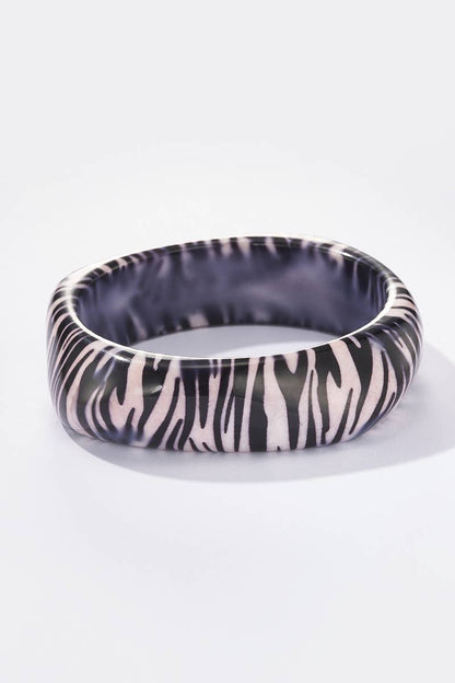Resin bangle bracelets 324JJ11