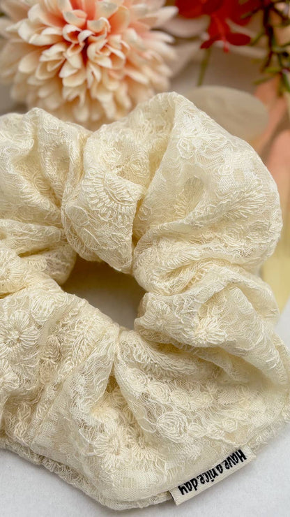 Chouchou en dentelle 15cm FQ64