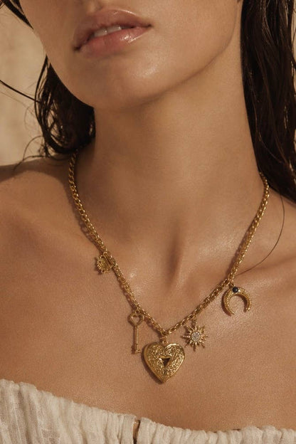 Collier charms cœur ouvrant en acier inoxydable 224AQ294