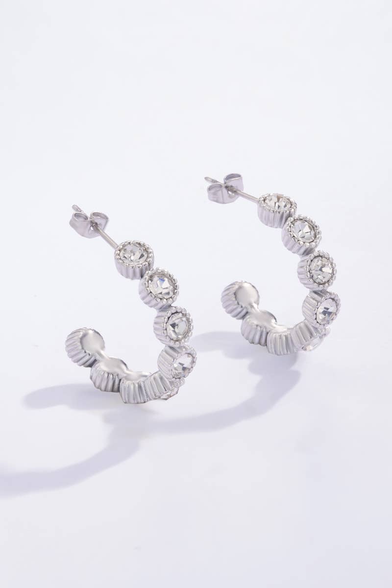 Boucles d'oreilles demi créoles strassées 124AQ125