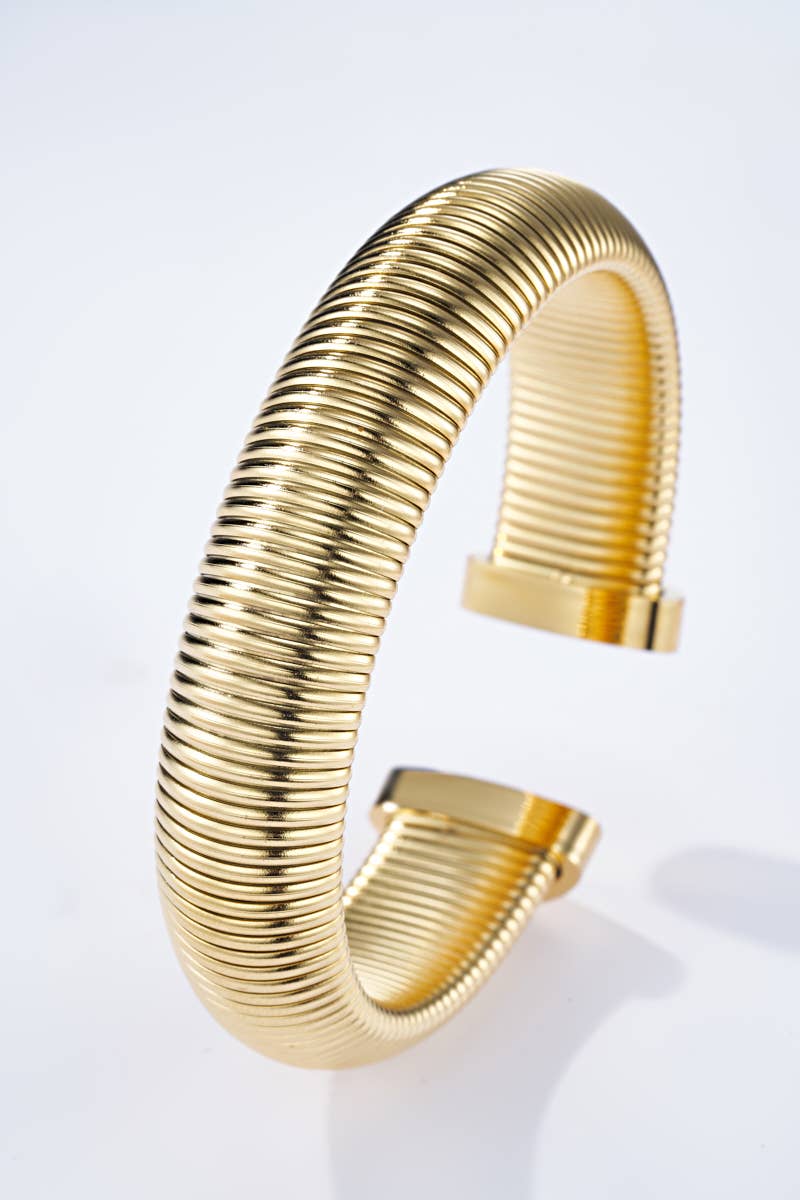 Stainless steel bangle bracelet 324AQ182