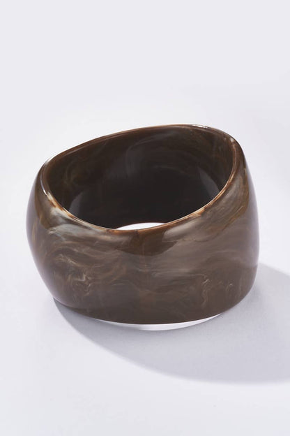 Resin bangle bracelets 324JJ10