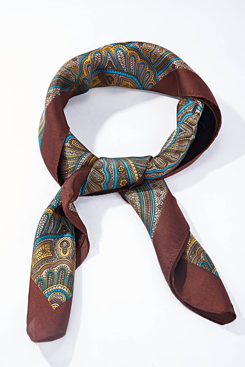Patterned scarf 70x70 cm FL37