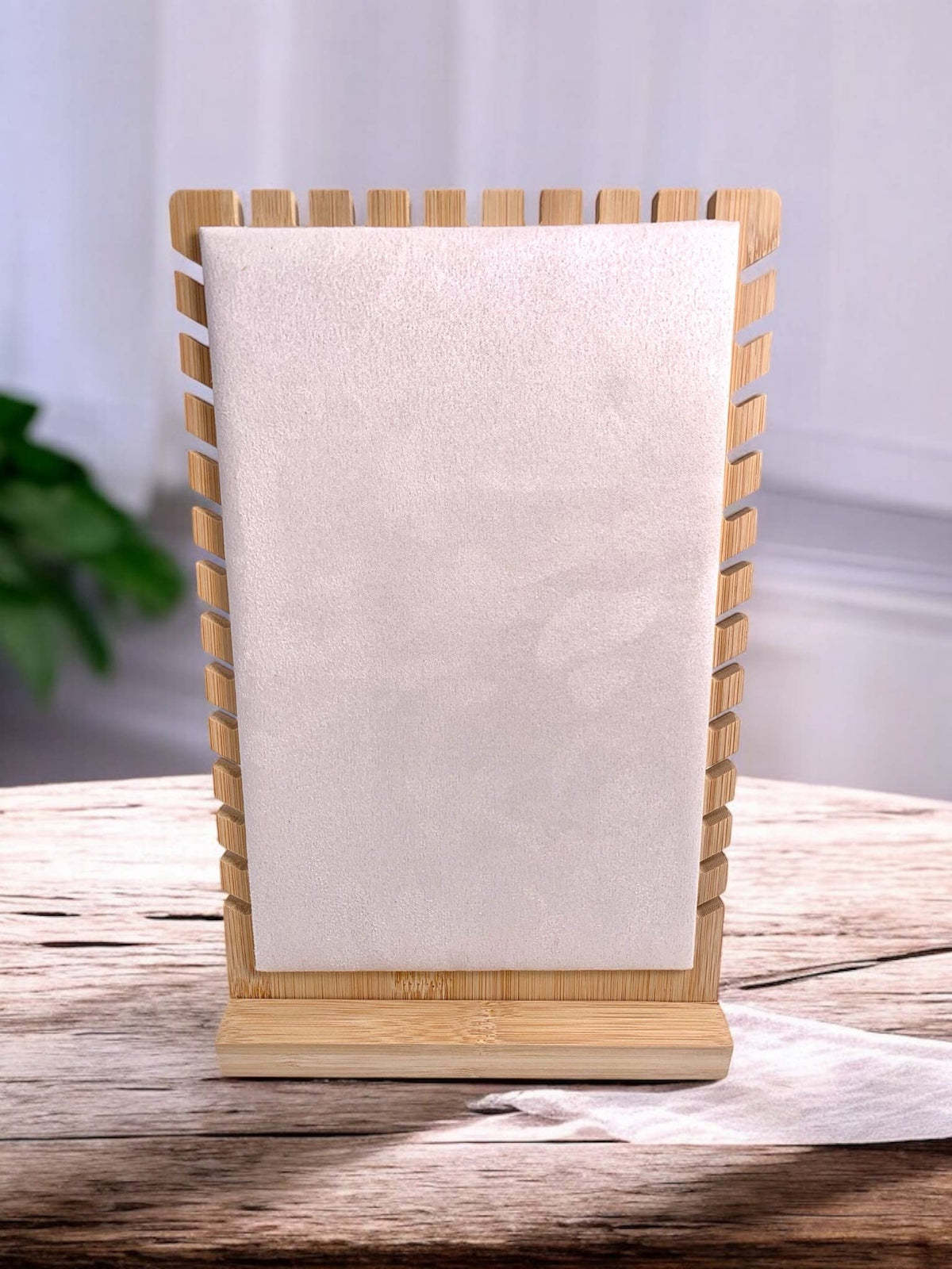Présentoir rectangle pour colliers (28x18x8cm) RY25