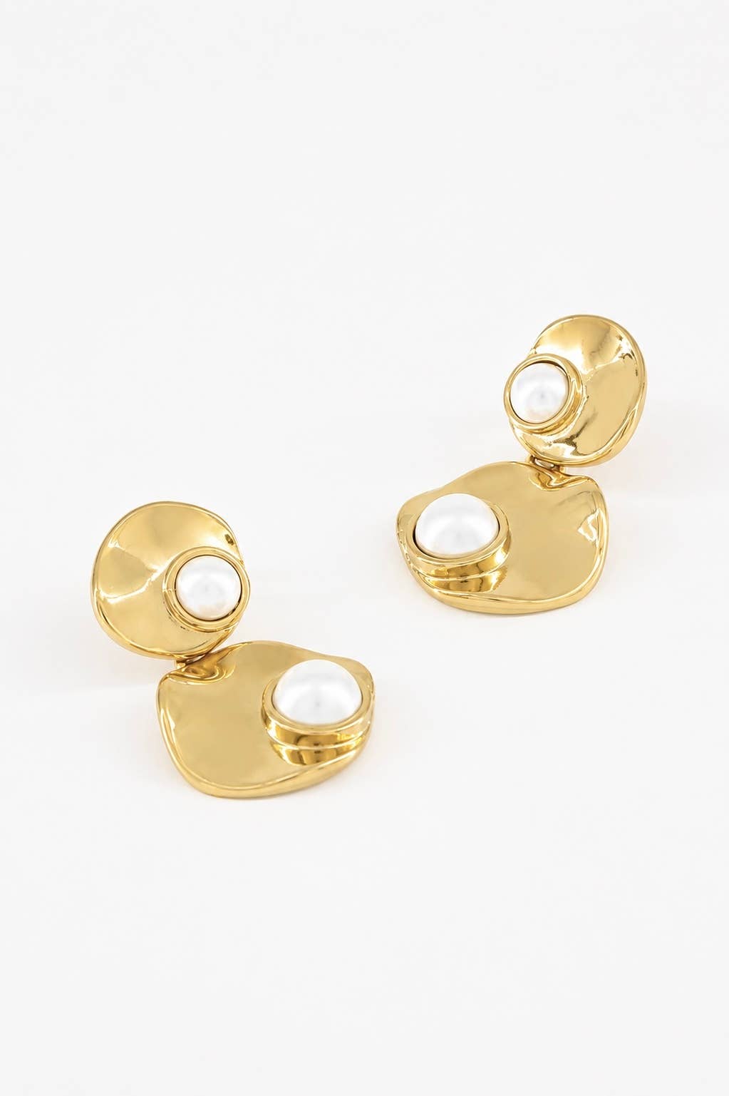 Boucles d’oreilles martelées à perles en acier 124AQ324