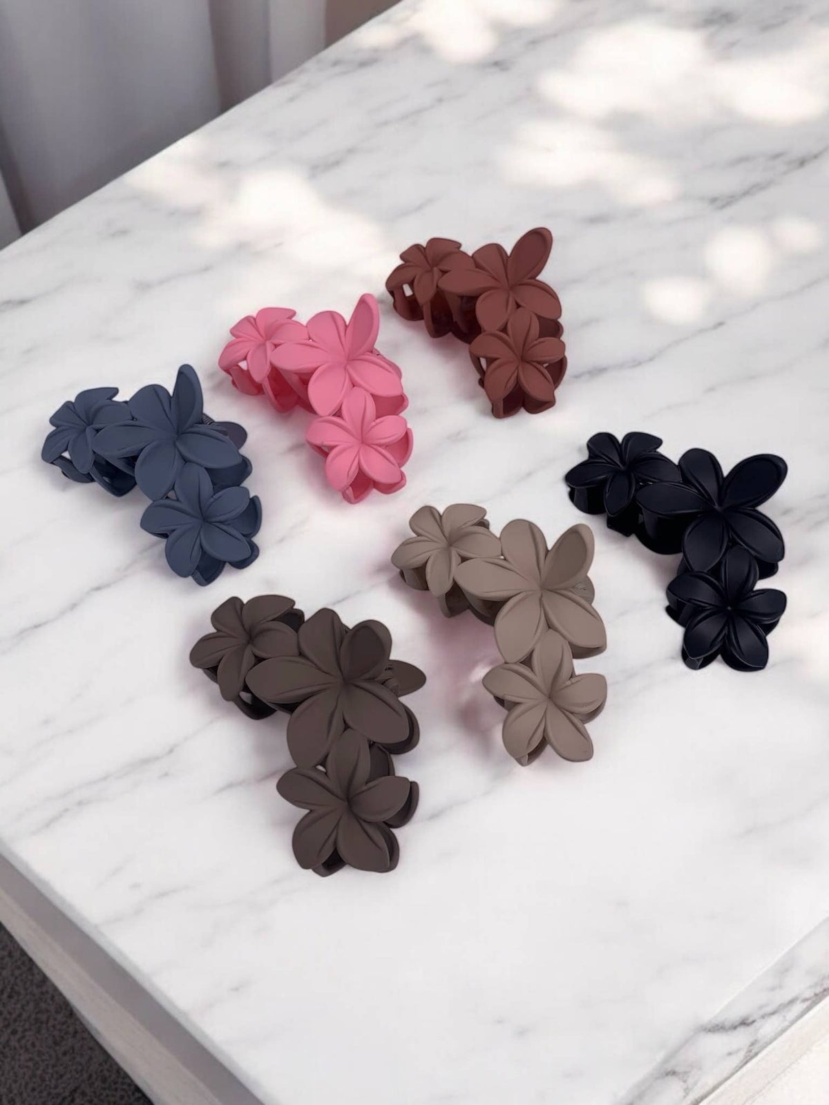 Flower-shaped hair clip YH21