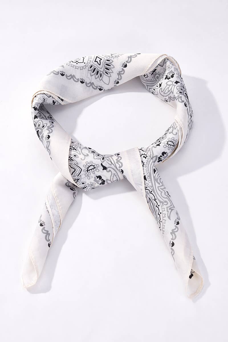 Foulard à motif 65 X 65 CM FL378DF