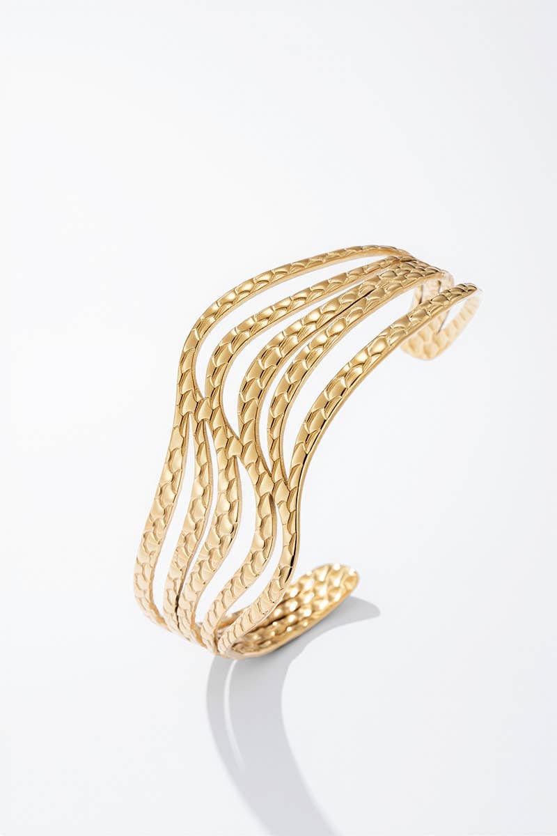 324CA30 stainless steel textured cuff bracelet