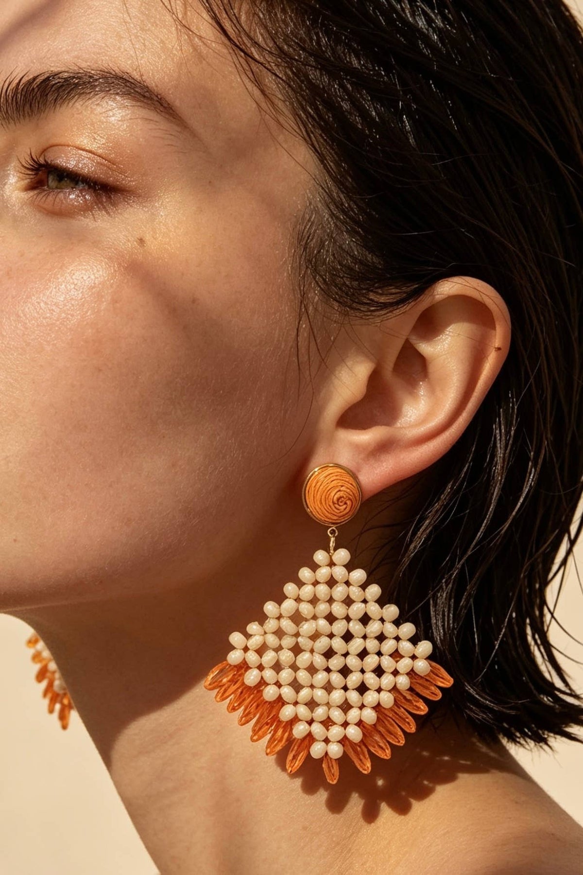 Boucles d'oreilles en paille avec puce acier 124NN01