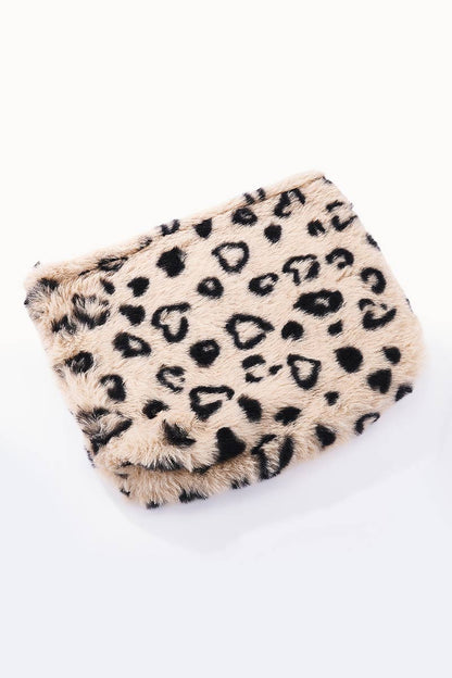 Leopard print faux fur pouch CY226JH