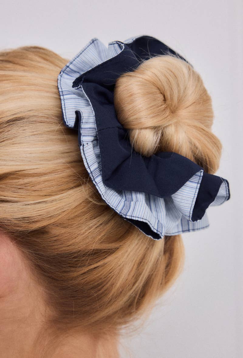FQ76 Striped Scrunchie