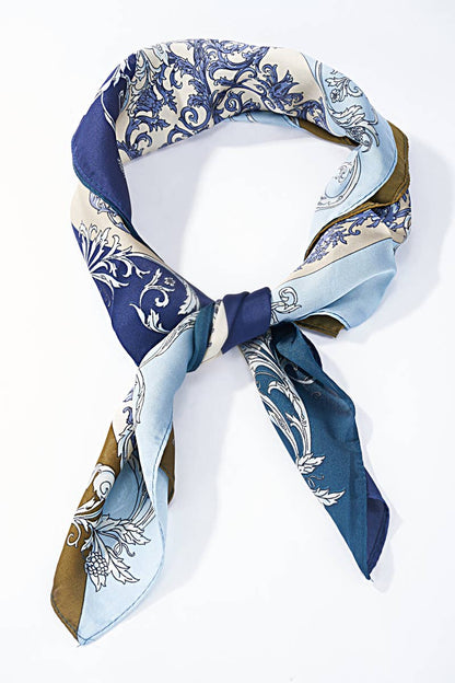 Foulard à motif FL38