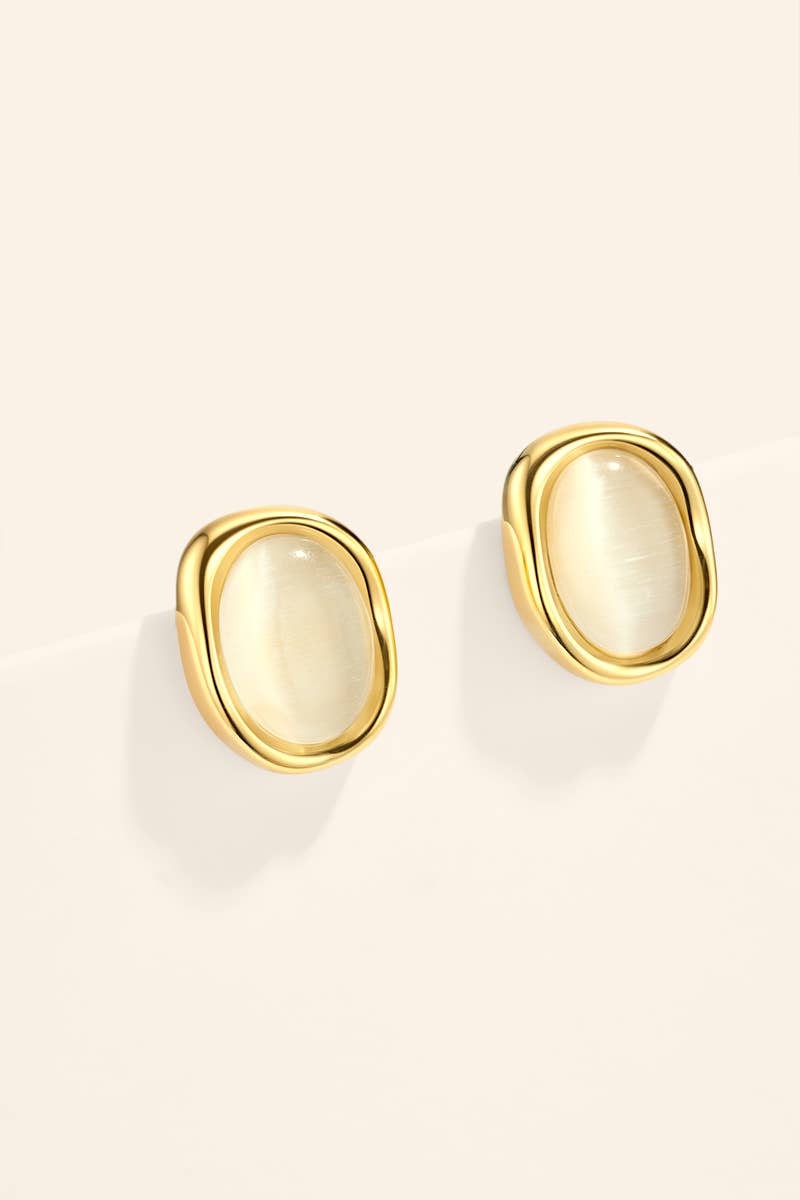 Boucles d’oreilles puces ovales nacrées en acier 124AQ776