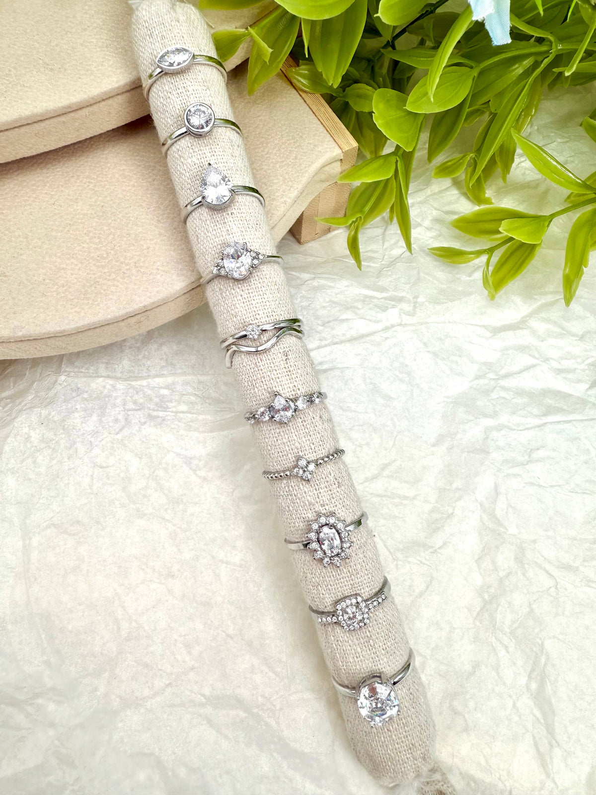 Set of 10 stainless steel rings without display case SET348