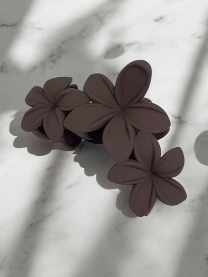 Flower-shaped hair clip YH21
