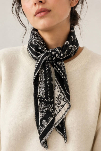 Bandana-style triangular scarf FL608DF