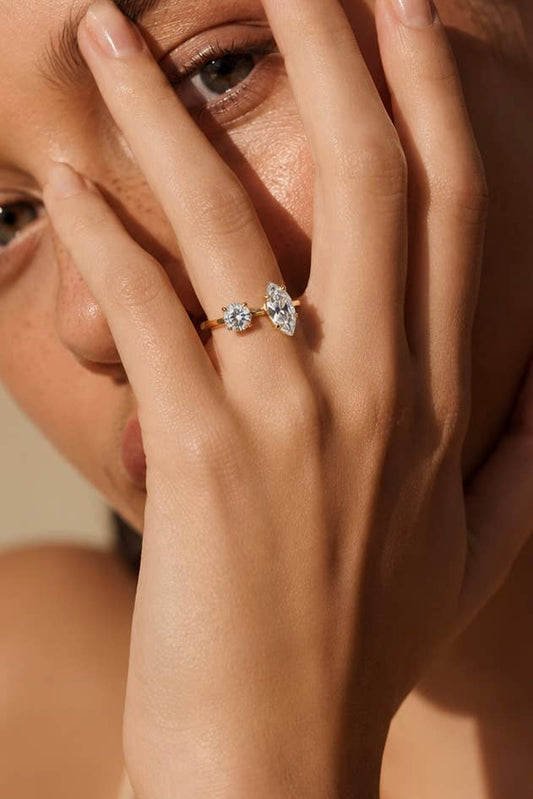 Bague zircons marquise et rond en acier inoxydable 424AQ341