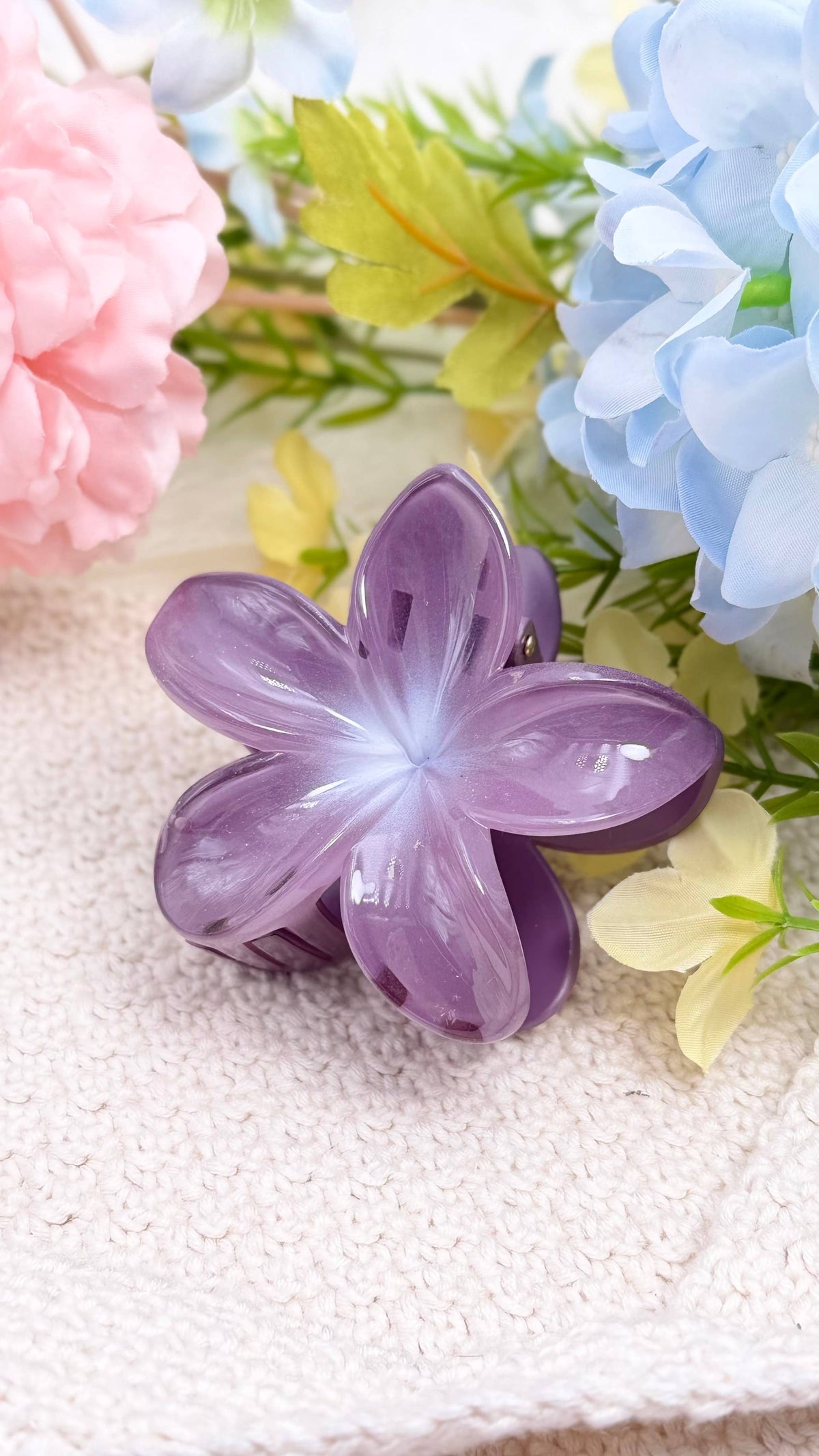 8cm flower hair clip YH90