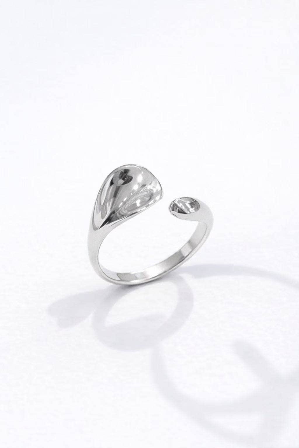 Bague ouverte asymétrique en acier inoxydable 424AQ08K