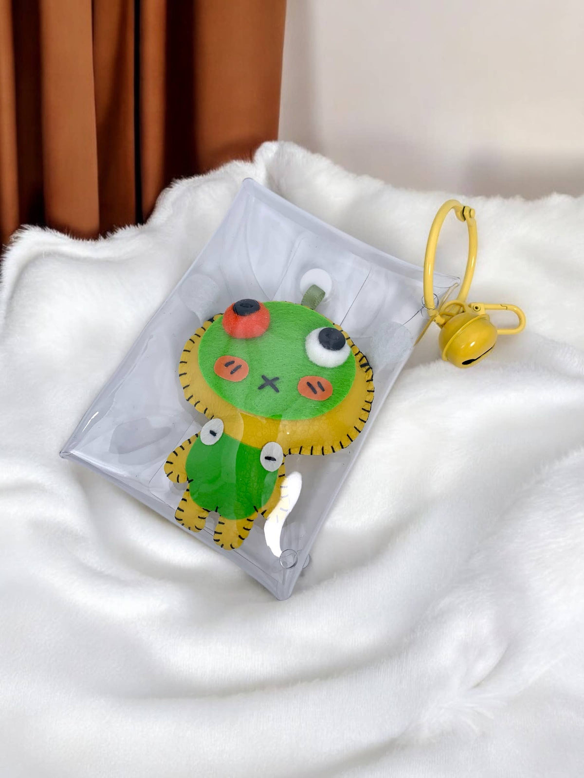 Porte-clé peluche avec clochette JSG37