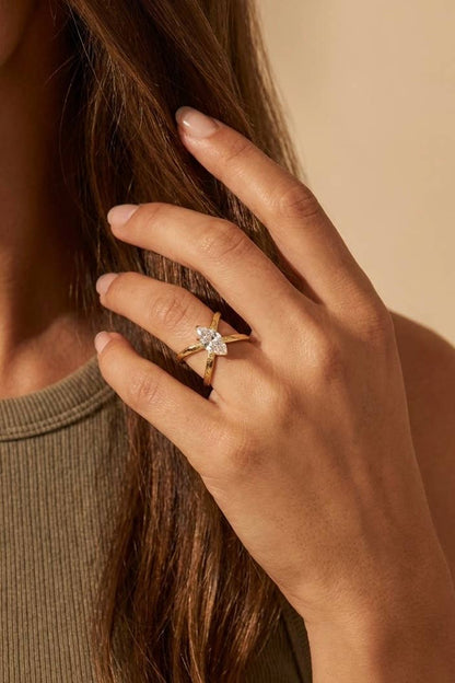 Bague solitaire zircon marquise en acier inoxydable 424AQ331