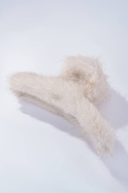 Pince à cheveux en fausse fourrure YH11
