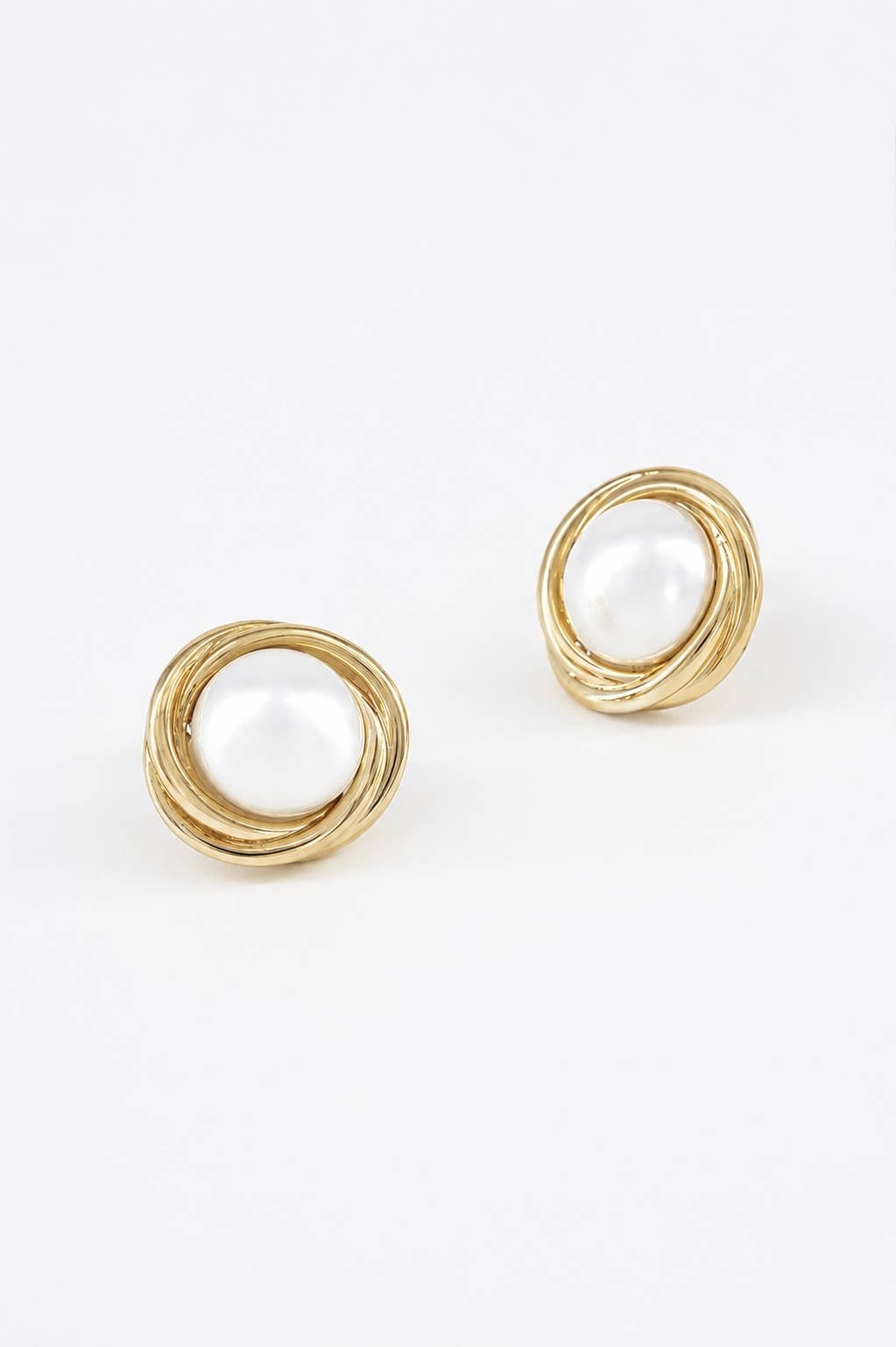 Boucles d’oreilles puces rondes à perles en acier 124AQ318